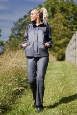 Horze Rory Damen Regenjacke & -hosen Set -Reitbekleidung Verkaufsgeschäft 33629 bpg 09