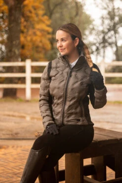Horze Shelly Gefütterte Damen Reitjacke -Reitbekleidung Verkaufsgeschäft 33660 734 07