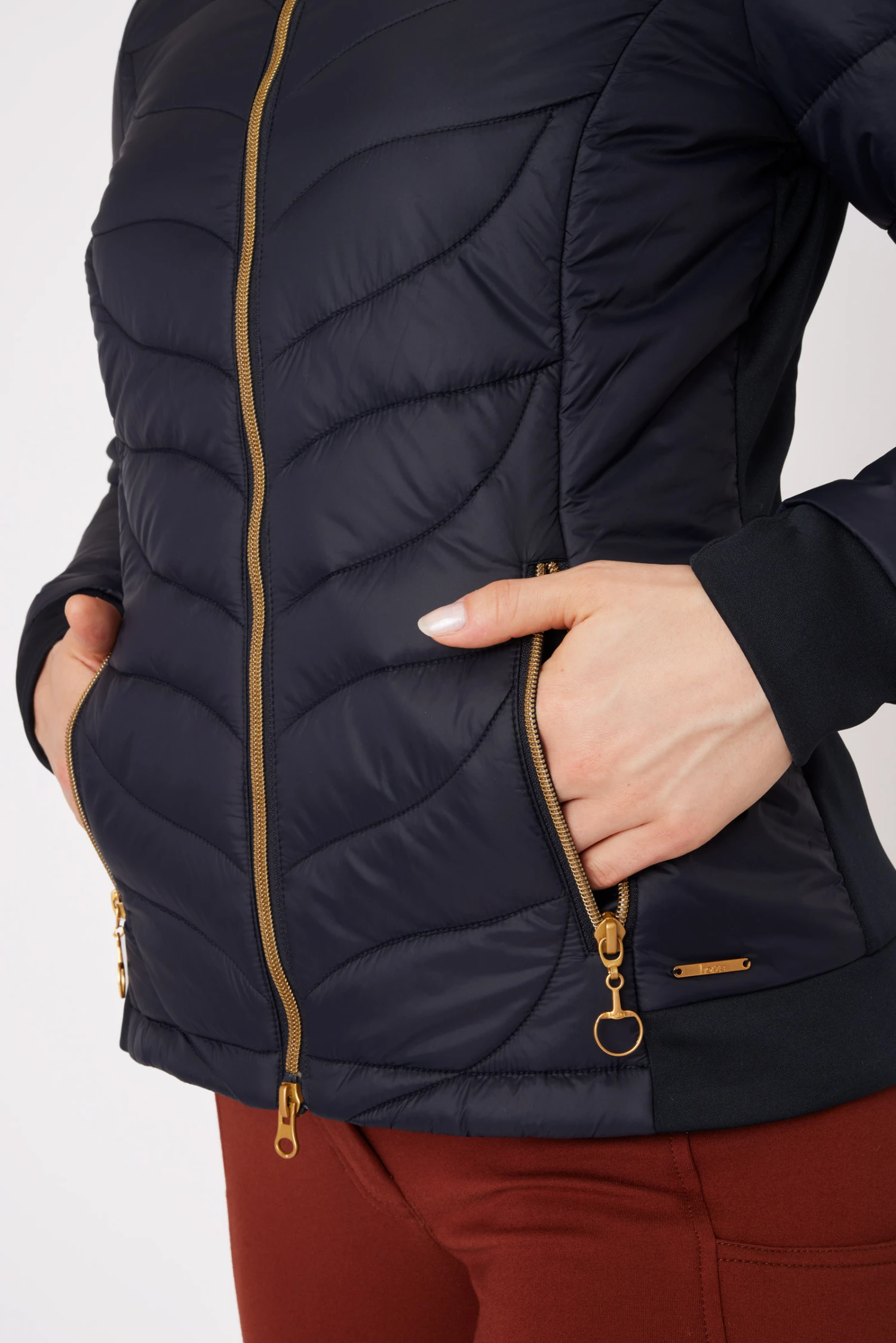 Horze Shannon Leichte Wattierte Damen Reitjacke 21 Horze Shannon Leichte Wattierte Damen Reitjacke – Bild 19