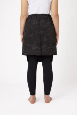 Horze Camo Luminox Reflektiernder Regenreitrock Für Damen -Reitbekleidung Verkaufsgeschäft 33980 099 04