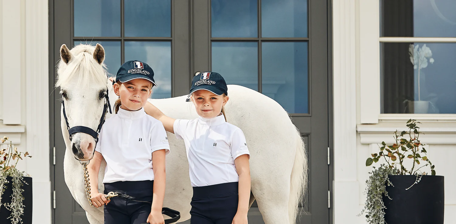 Titelseite -Reitbekleidung Verkaufsgeschäft J3221163 5b2d8b9b a567 4b19 b0ba 1021ecb6c718